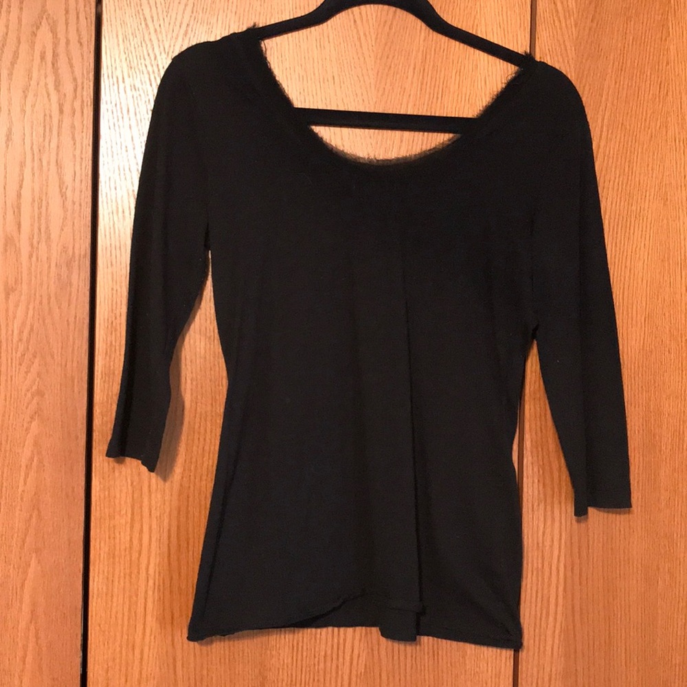 Black Maurice’s scoop neck three-quarter sleeves